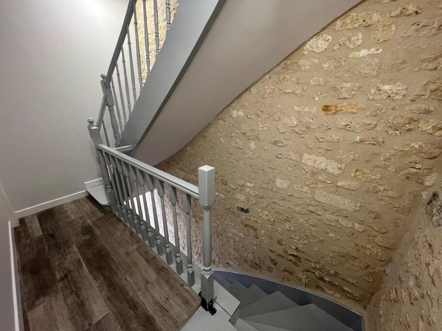 אנגולם Superbe Studio Centre Ville * Clim * Wifi * Haut De Gamme * מראה חיצוני תמונה