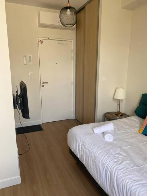 אנגולם Superbe Studio Centre Ville * Clim * Wifi * Haut De Gamme * מראה חיצוני תמונה