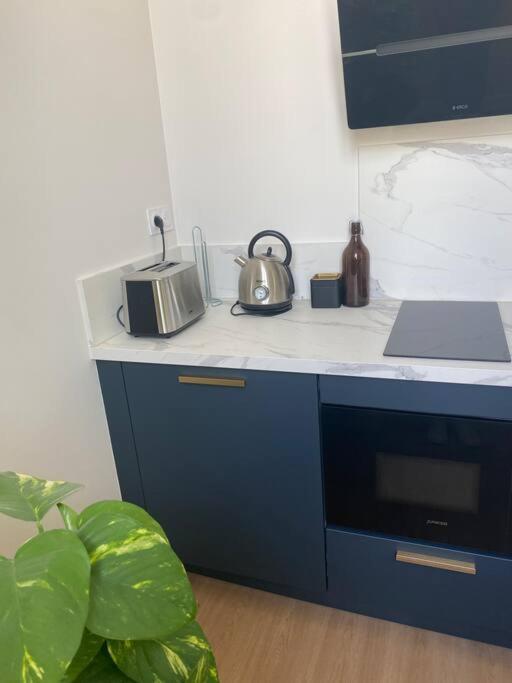 אנגולם Superbe Studio Centre Ville * Clim * Wifi * Haut De Gamme * מראה חיצוני תמונה